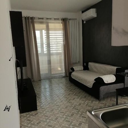 Adina Apartment Năvodari Exterior foto
